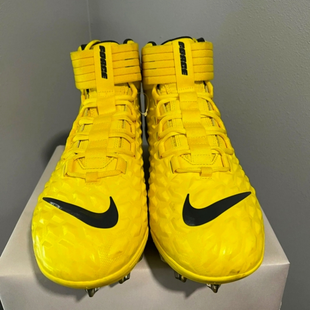 Nike Mens Force Savage Football Cleats Yellow Size 15 AH4000-700 New.